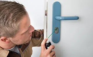 Lock Locksmith Tech Berkeley, IL 708-290-9034 - re-key-locks